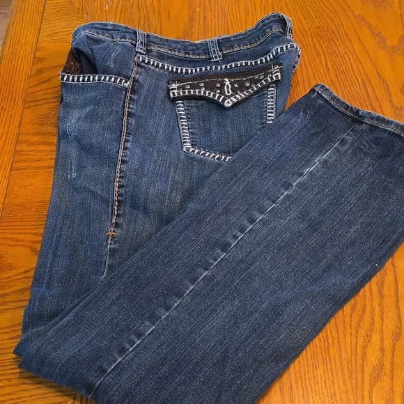 Cowgirl tuff blue jeans - Picture 6 of 6